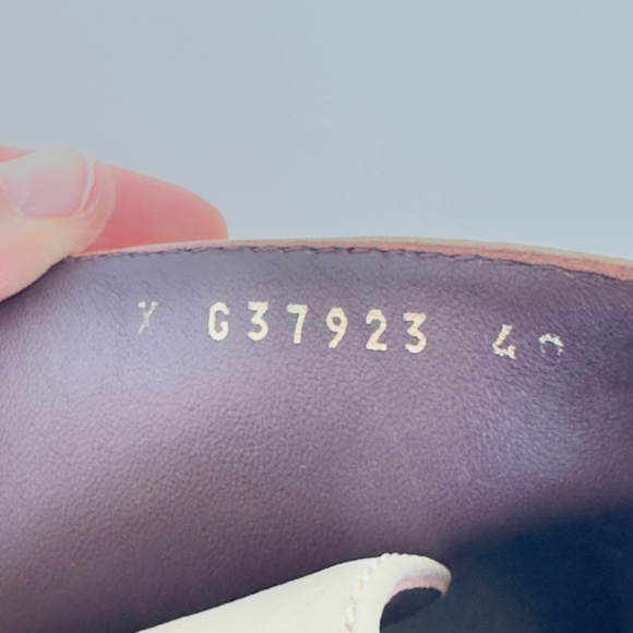 CHANEL Interlocking CC Lace Up Combat Boots. - Picture 12 of 13